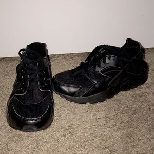 Nike Huaraches Youth 6